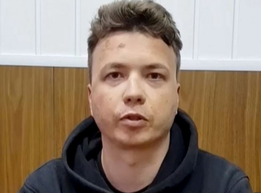 O Protasevich ομολογεί την ενοχή του με κλάματα - Βία καταγγέλλει η οικογένειά του