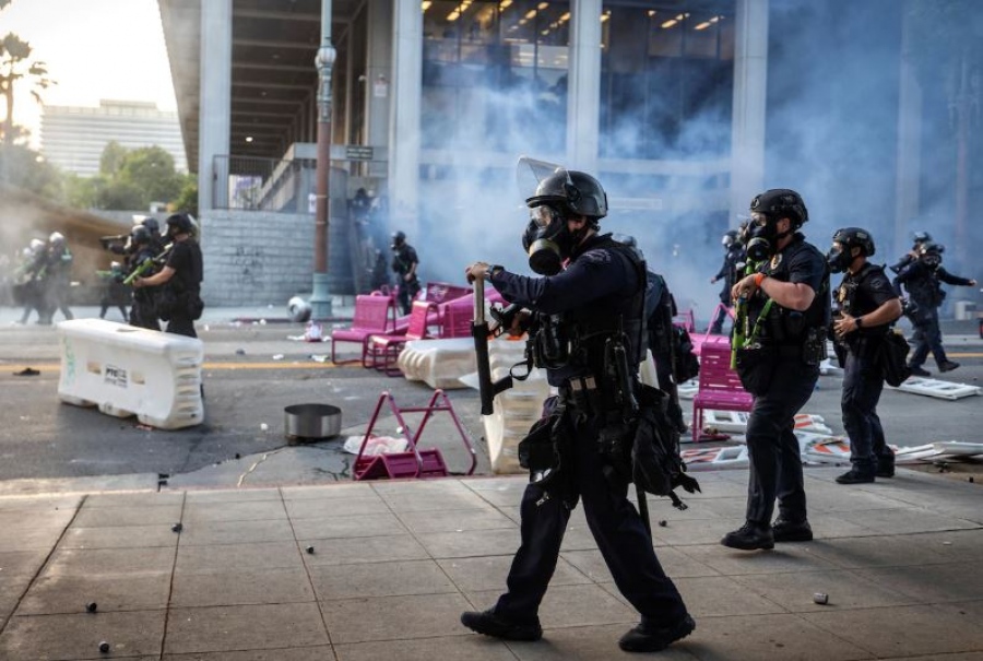 Χάος στο Los Angeles - Trump: Οι διαδηλωτές είναι «επαγγελματίες» – Ανοιχτό ενδεχόμενο για σύλληψη του κυβερνήτη