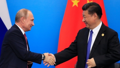 Ακμάζει και αλλάζει τον κόσμο ο άξονας Ρωσίας - Κίνας: Το Πεκίνο αγοράζει φτηνό πετρέλαιο ενώ η ΕΕ καταποντίζεται ενεργειακά