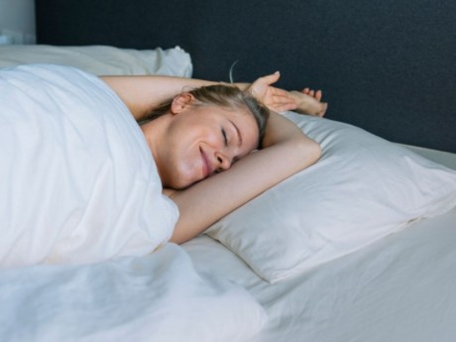 Τι συμβαίνει στο σώμα σας αν δεν φοράτε εσώρουχα το βράδυ;