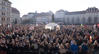 Περισσότεροι από 30.000 Γερμανοί στους δρόμους του Αμβούργου, κατά της Ακροδεξιάς