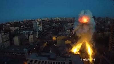 Συγκλονιστικές εικόνες από το Κίεβο - Η στιγμή που ρωσικός πύραυλος R-500 εκμηδενίζει συγκέντρωση αξιωματικών του ΝΑΤΟ (vid)