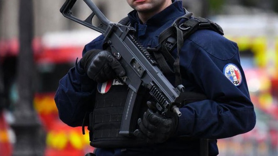 Γαλλία: Αποπομπή 16 στελεχών από τις υπηρεσίες πληροφοριών, λόγω εξτρεμισμού