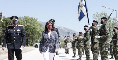 Eπίσκεψη Σακελλαροπούλου στην XXV Τεθωρακισμένη Ταξιαρχία στο Πετροχώρι Ξάνθης