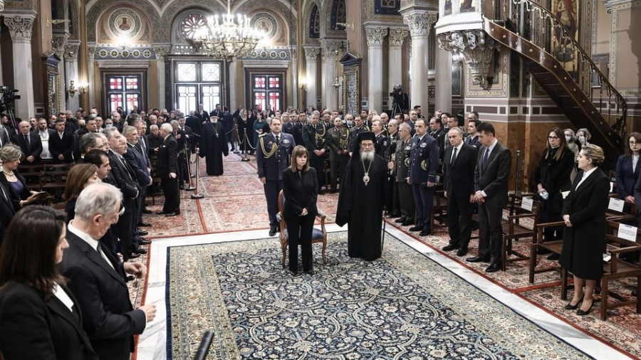 Αρχιεπίσκοπος Ιερώνυμος: Η σκέψη και η προσευχή μας στα θύματα του σιδηροδρομικού δυστυχήματος - Ζούμε νωρίτερα τη Μ. Παρασκευή