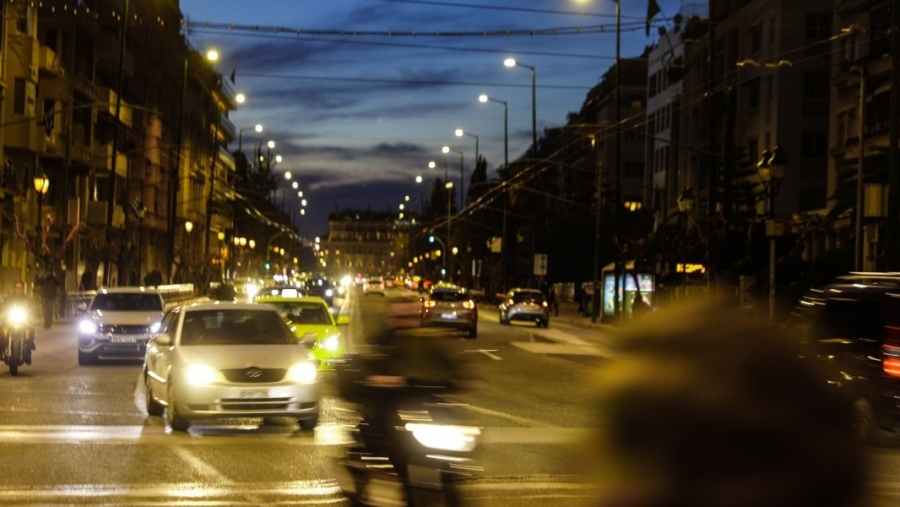 Αποκαταστάθηκε η κυκλοφορία στο κέντρο της Αθήνας - Είχε διακοπεί λόγω βλάβης σε αγωγούς της ΕΥΔΑΠ