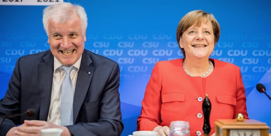 Συμφωνία Merkel - Seehofer για το προσφυγικό - Αποτρέπεται η κατάρρευση της κυβέρνησης - Ερωτηματικά από το SPD