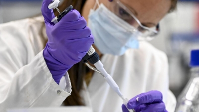 Εγκρίθηκε το πρώτο φάρμακο κατά της Covid 19 - Είχε δοκιμαστεί και στον Donald Trump, με προτεραιότητα οι ασθενείς