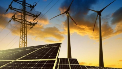 Πλεονασματικός ο Ειδικός Λογαριασμός ΑΠΕ το 2024 - Έσοδα 100 εκατ. ευρώ από το πράσινο τέλος