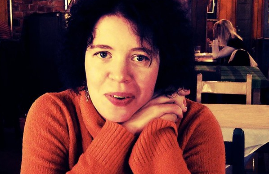 Η Φινλανδή βουλευτής που δούλεψε συνοδός από τα 16 και μετά έκανε διδακτορικό για την σεξεργασία