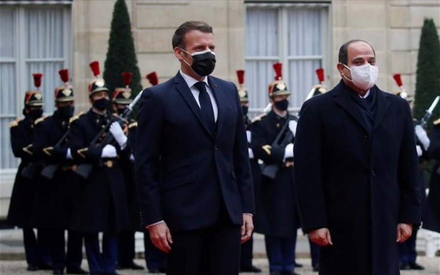 Macron (Γαλλία): Δεν εξαρτάται η πώληση όπλων στην Αίγυπτο από την κατάσταση στα ανθρώπινα δικαιώματα