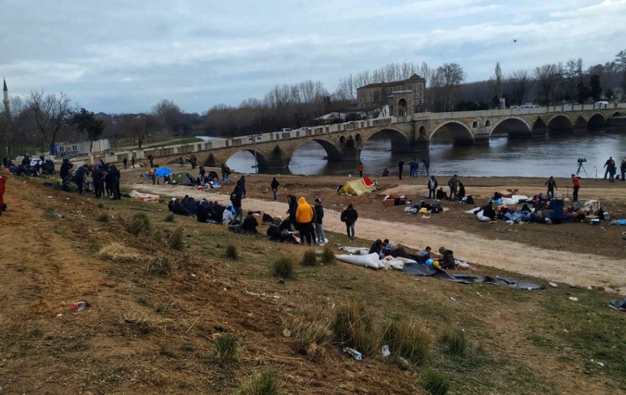 Σοκ στον Έβρο - Εντοπίστηκε πτώμα στην κοίτη του ποταμού