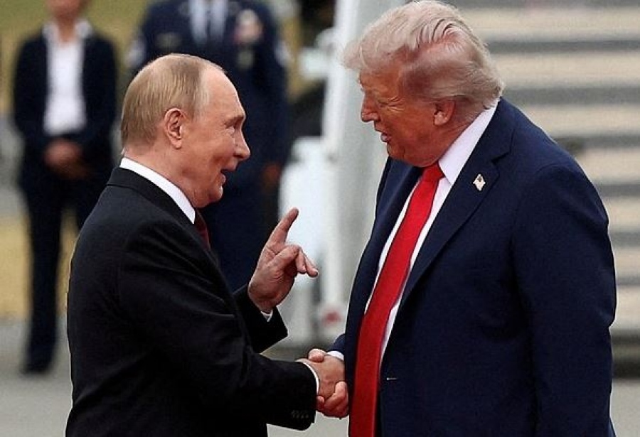 Τρομερό μήνυμα  - Μετά τη συνομιλία με τους Ευρωπαίους ο Trump δημοσίευσε μία φωτογραφία του με τον Putin!