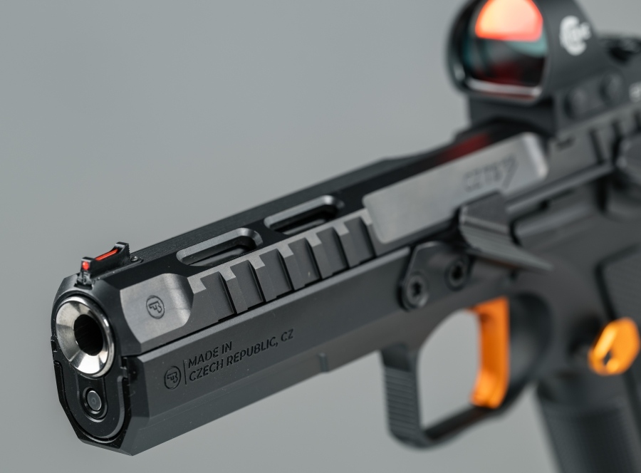 H Ceska Zbrojovka παρουσίασε το TS3 στην έκθεση IWA 2026