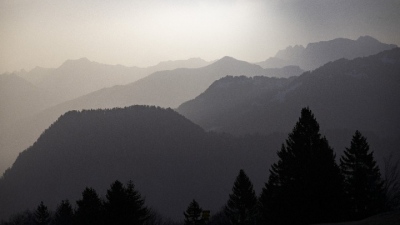 Η αφρικανική σκόνη έφτασε στην Ελβετία – Πρωτόγνωρες εικόνες