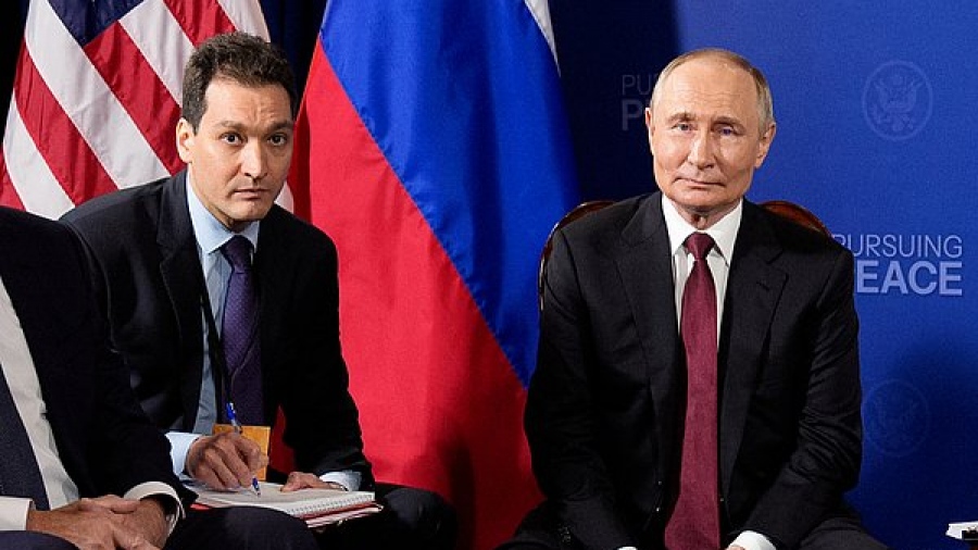 Έκπληκτοι στις ΗΠΑ με τον διερμηνέα του Putin: Είναι η καλύτερη φωνή στον κόσμο