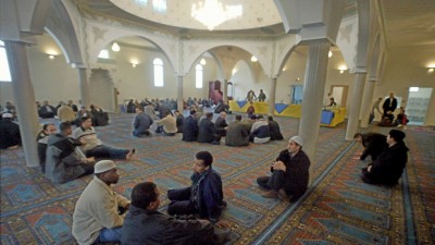 Γάλλοι Μουσουλμάνοι: Ο Macron δεν διώκει το Ισλάμ – Αντιπαραγωγικές οι εκστρατείες δυσφήμισης της  χώρας