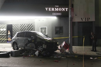 Σοκ στο Los Angeles - Αυτοκίνητο έπεσε στο πλήθος, 27 τραυματίες, αρκετοί σε κρίσιμη κατάσταση