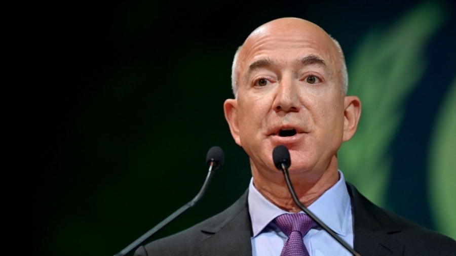 O Jeff Bezos πουλά την Washington Post για να αγοράσει ομάδα ποδοσφαίρου