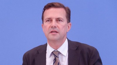 Seibert  (Γερμανία): Απαράδεκτες οι δηλώσεις Erdogan κατά του προέδρου Macron