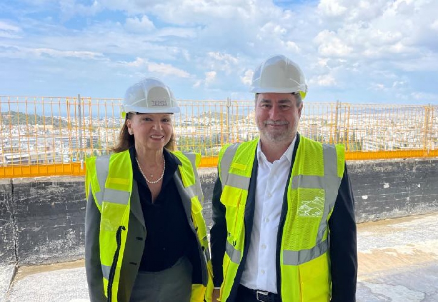 Ελένη Λουρή: Σημαντική ιδιωτική επένδυση στο κτίριο που στεγαζόταν το Χίλτον