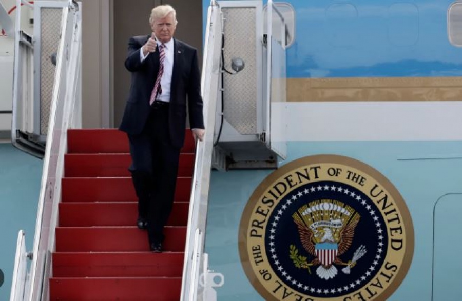 Το «χρυσό πουλί» του Trump - Ο Αμερικανός πρόεδρος αλλάζει το χρώμα του Air Force One