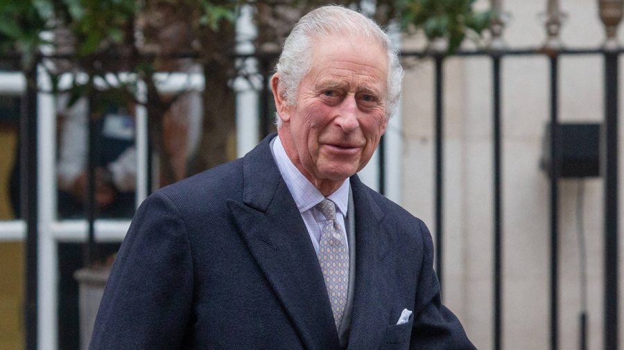 Σοκ για βασιλιά Κάρολο: Συναγερμός σε εκδήλωση όπου βρέθηκε μαζί με την Καμίλα - Απομακρύνθηκαν εσπευσμένα (vid)