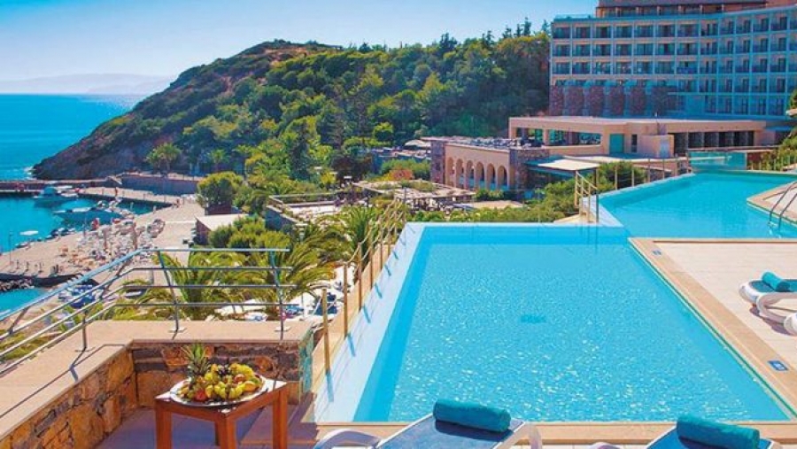 Υποτονικός τουρισμός με ανοιχτό το 10% των ξενοδοχείων - Από τέλη Ιουνίου οι αυξημένες ροές τουριστών