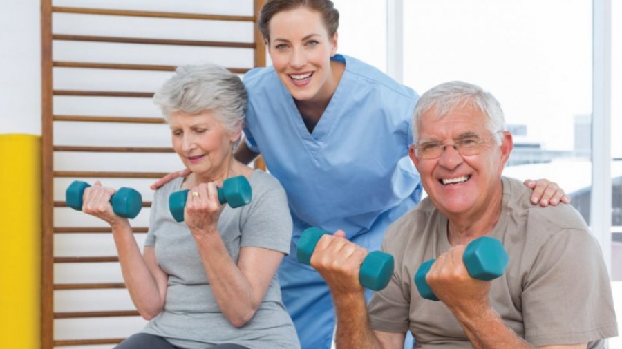 Ποιος κανόνας μπορεί να μειώσει τον κίνδυνο πτώσεων και καταγμάτων στους ηλικιωμένους