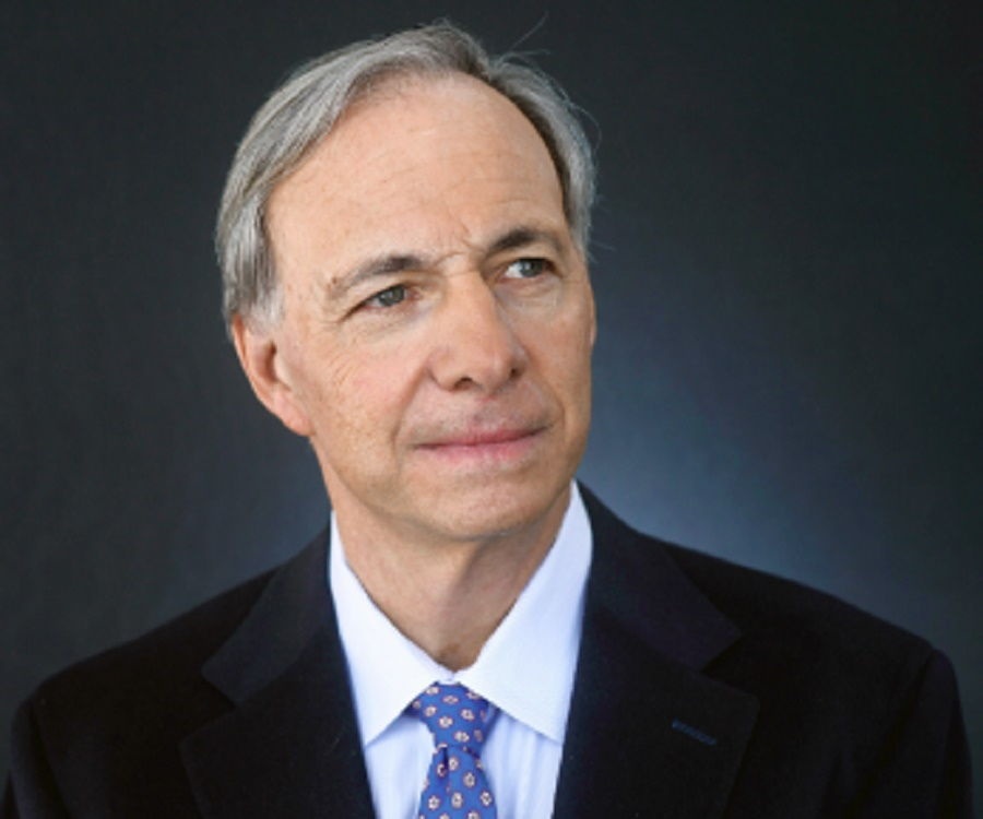 Dalio (Bridgewater Associates): Οι αυξήσεις επιτοκίων από τη Fed «πληγώνουν» τις αγορές