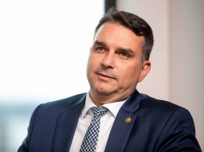 Flavio Bolsonaro: Ο πατέρας μου με όρισε πολιτικό διάδοχό του – Νέες ανακατατάξεις στο συντηρητικό μπλοκ της Βραζιλίας