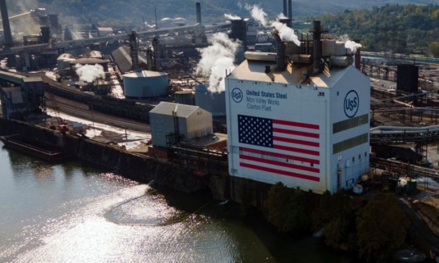 WSJ: Παρέμβαση Trump απέτρεψε το λουκέτο στο εργοστάσιο της US Steel – Η «χρυσή μετοχή» και το veto