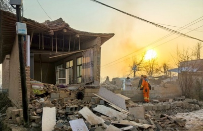 Κίνα: Τουλάχιστον 127 οι νεκροί από τον ισχυρό σεισμό - Εκατοντάδες τραυματίες
