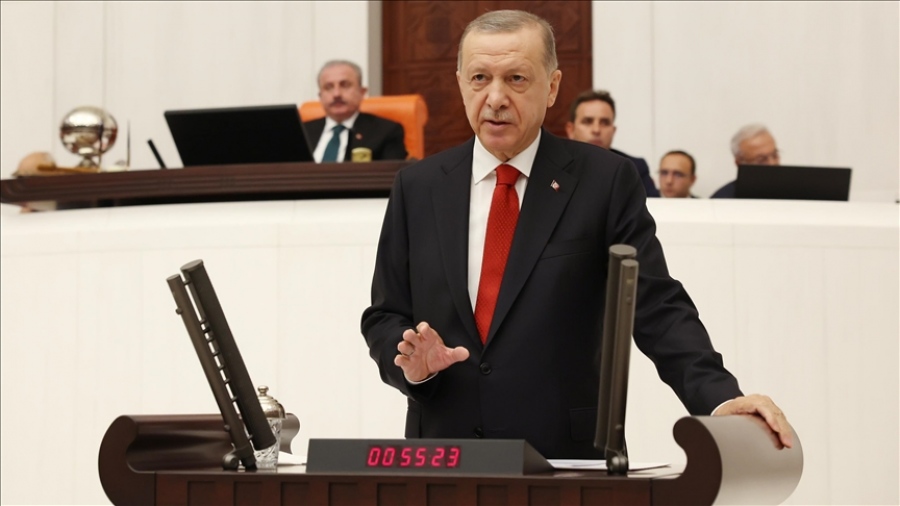 «Πίστη στο σύνταγμα και τις αρχές της κοσμικής δημοκρατίας», ορκίστηκε ο Erdogan ως 12ος πρόεδρος της Τουρκίας.