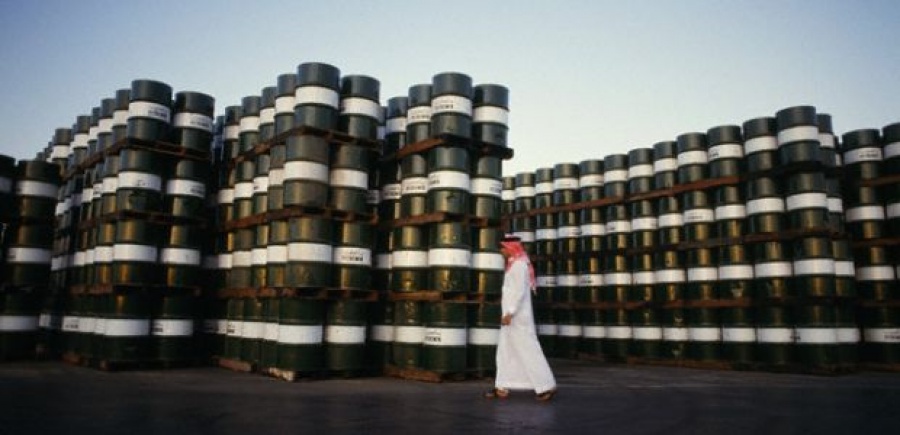 Σαουδική Αραβία: Μειώνει μονομερώς την παραγωγή πετρελαίου κατά 1 εκατ. βαρέλια την ημέρα για να στηρίξει τις τιμές