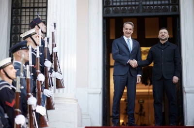 Τραγικό εθνικό λάθος - Η Ελλάδα στηρίζει τον εγκληματία Zelensky που ζητιανεύει Patriot  - Έγκλημα με συμφωνίες για LNG και drones