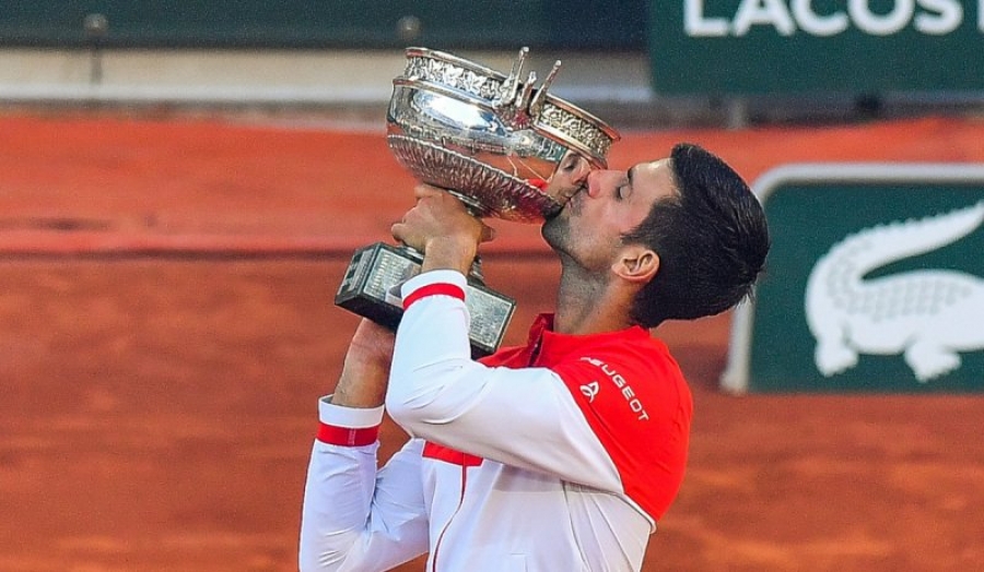 Οι Σέρβοι γιατροί «αδειάζουν» τον Djokovic: Γνώριζε πως είναι θετικός και δεν ακύρωσε τις εμφανίσεις του