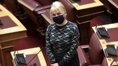 Μια... διαφορετική πρόταση από Πιπιλή για τους χούλιγκαν: «Να προσλάβουμε μανάδες στα γήπεδα, τις φοβούνται»