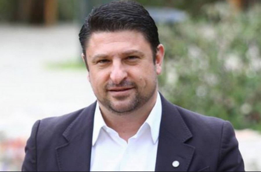 Στη Ζάκυνθο ο Χαρδαλιάς: Μέχρι το βράδυ θα τελειώσει το ζήτημα της αποκατάστασης της ηλεκτροδότησης