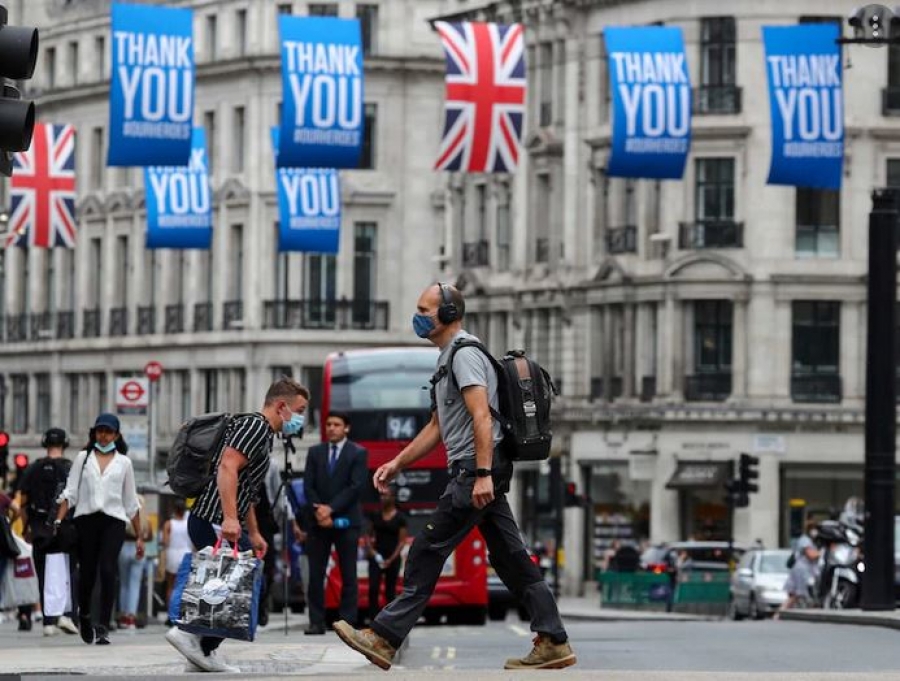 Αγγλία: «Λάθος» η άρση των περιορισμών, σύμφωνα με το 55% των πολιτών