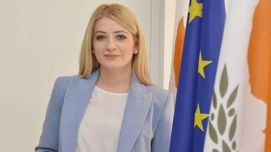 Στην Αθήνα η κύπρια Πρόεδρος της Βουλής και του ΔΗΣΥ – Συνάντηση με Μητσοτάκη και υπουργούς