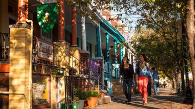 Τι κρατάει μακριά από τις ΗΠΑ τους διεθνείς τουρίστες