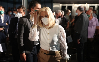 Γεννηματά κατά ΝΔ και ΣΥΡΙΖΑ: Έκαναν μόδα την αποστασία και τώρα μαλλιοτραβιούνται, αλληλοκατηγορούμενοι