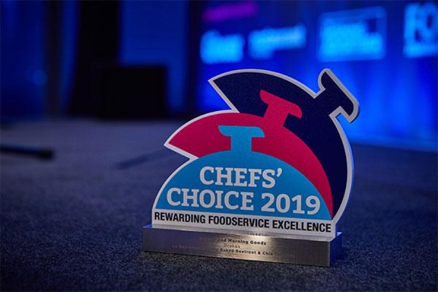 Βράβευση της Mega Yeeros στα «Chef’s Choice Awards»