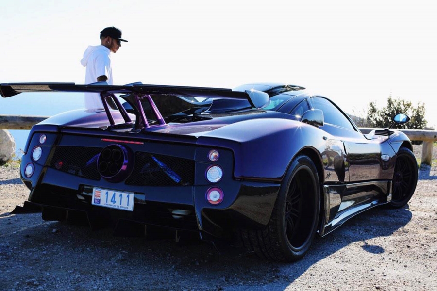 O Lewis Hamilton ξεφορτώθηκε την Pagani Zonda