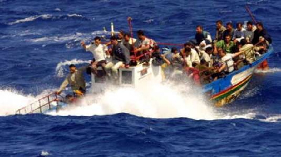 Ναυάγιο με 100 νεκρούς μετανάστες ανατολικά της Τρίπολης στη Λιβύη