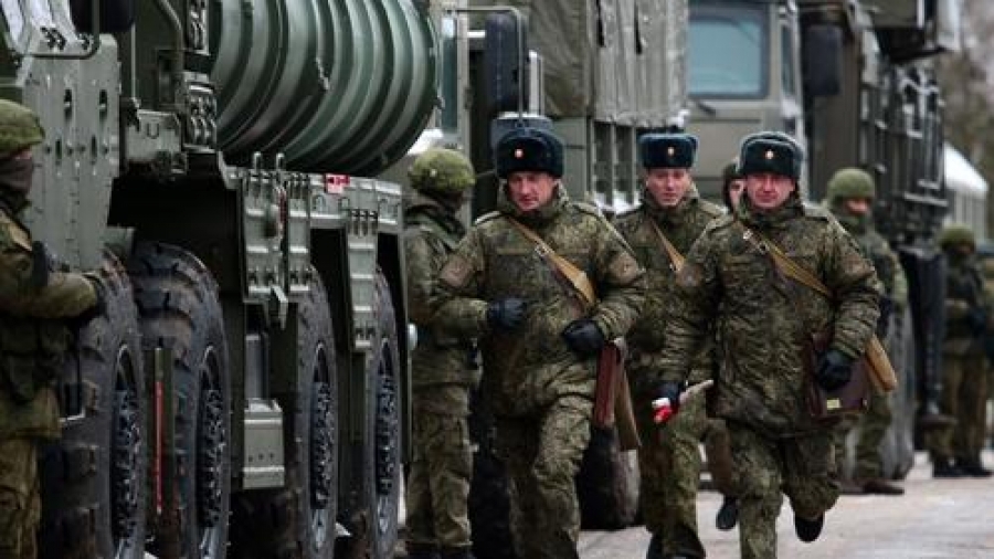 Μεγάλης κλίμακας κινήσεις ρωσικών στρατευμάτων στα σύνορα με την Ουκρανία – Συναγερμός σε ΗΠΑ και ΕΕ