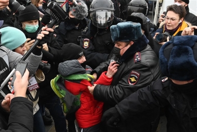 Ρωσία: Η αστυνομία συνέλαβε πάνω από 1.600 υποστηρικτές του Navalny