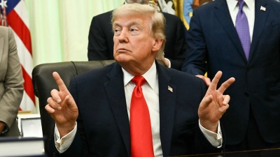 «Το Ιράν είναι νεκρό!» - Ο Trump μιλά για 100.000 νεκρούς και «μια καλή δόση ΜΑΛΑΚΙΕΣ»