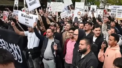 Σοκ: Έρχεται εμφύλιος πόλεμος στην Ευρώπη – Εφιαλτική προειδοποίηση για ισλαμοποίηση και αιματηρή βαλκανοποίηση